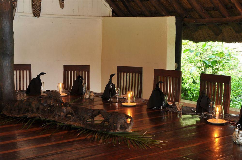 Three Cities Thorntree River Lodge リビングストン エクステリア 写真